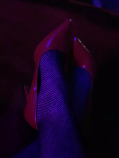 New pic old heels <3 by yepitsausername-