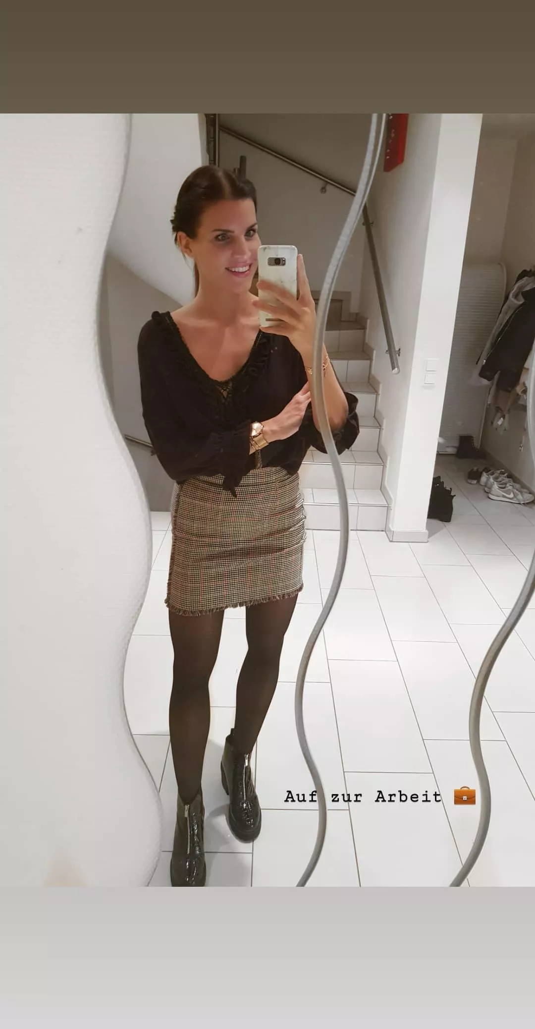 Nice in Panthyhose posted by GloomyPharasing