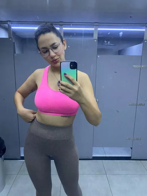 pink top by gabby_stimulus