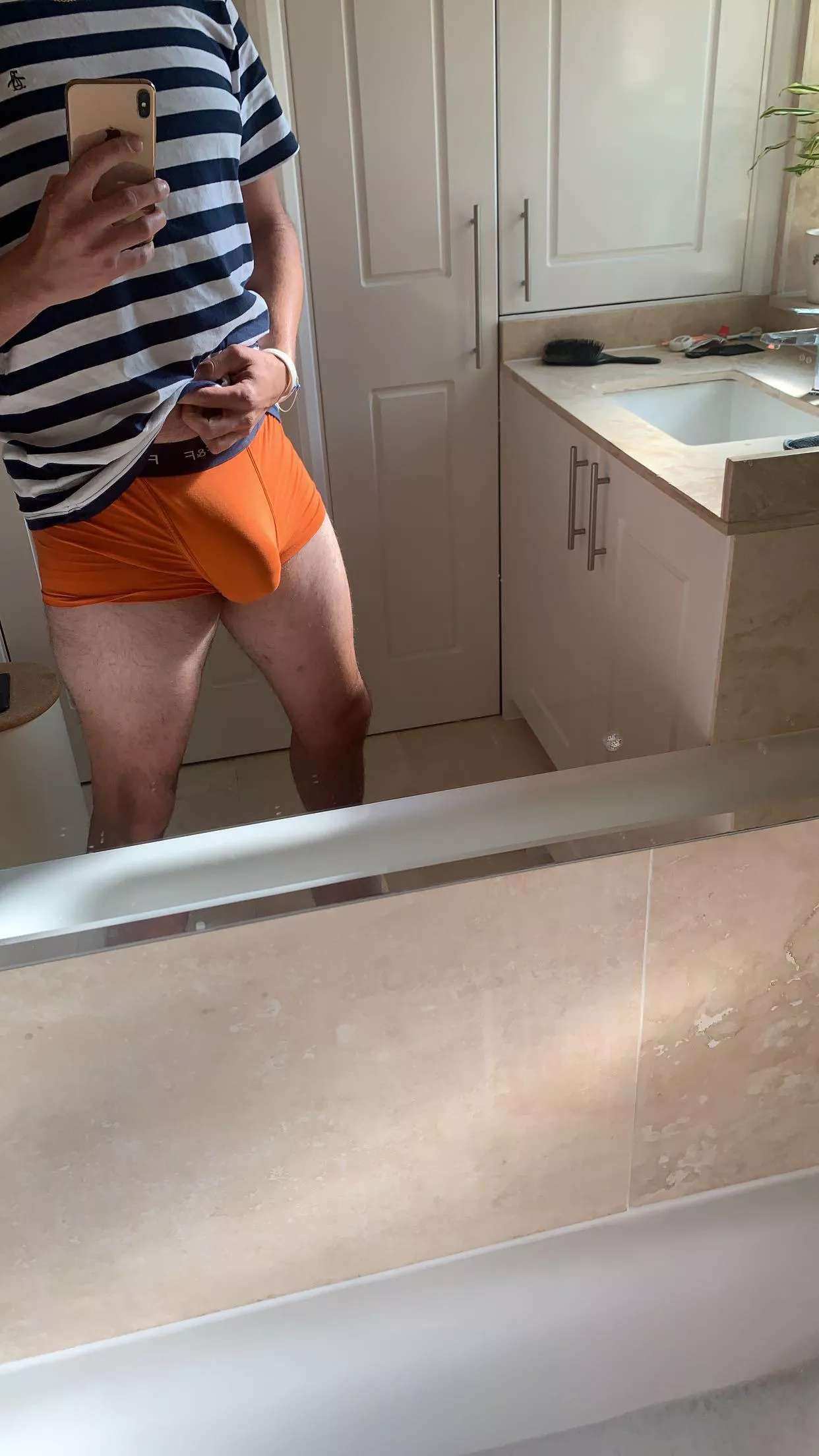 Quick bath before football with the lads ⚽️⚽️⚽️⚽️ posted by londonboyyy90