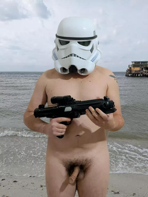 Stormtrooper attack from beach by jedigeez