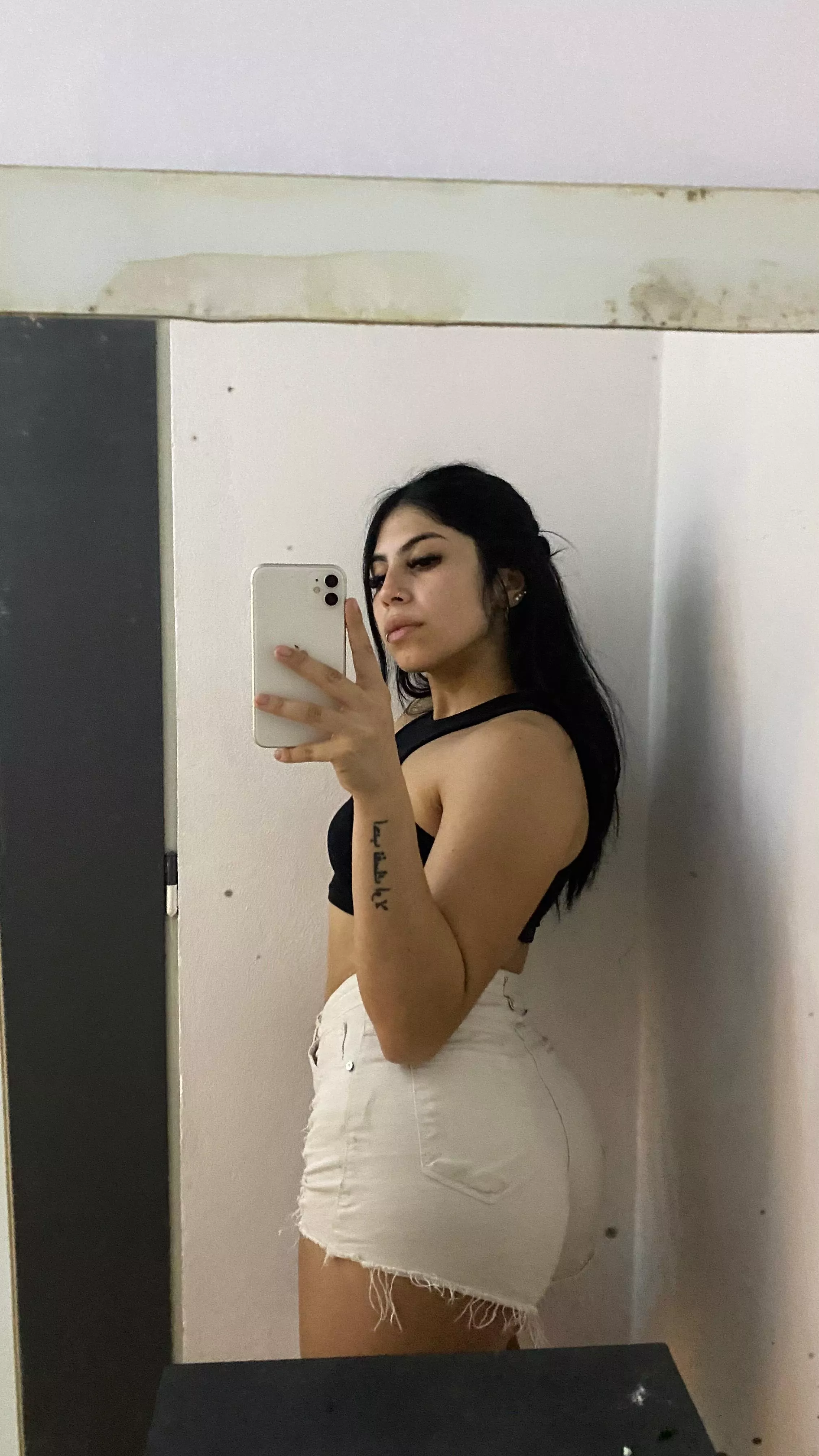 what you gon do if i strip naked infront of you? posted by PrettyLilace