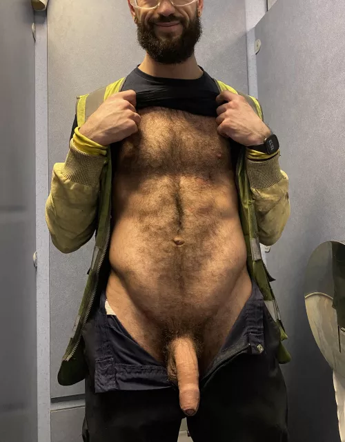 Who would get down on their knees? by ijustwantanamenow