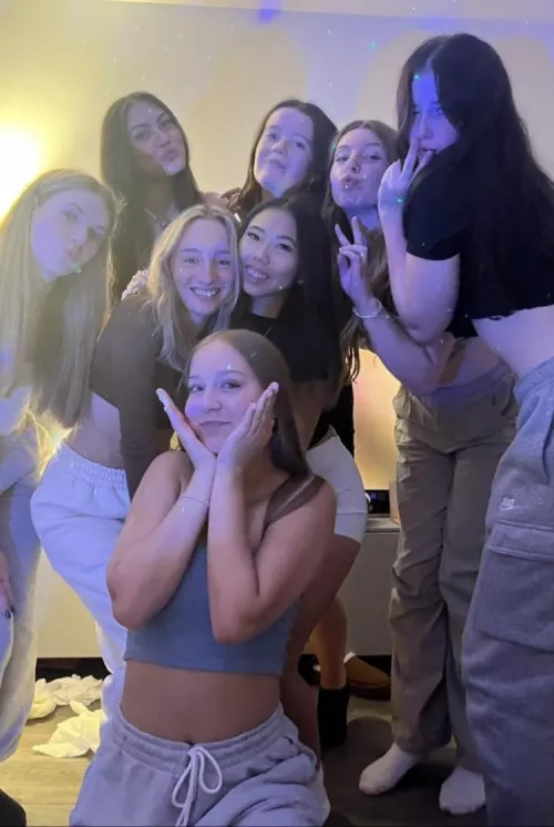 Whoever u pick up get bonus pics of[8] by IloveGlassesGirls_