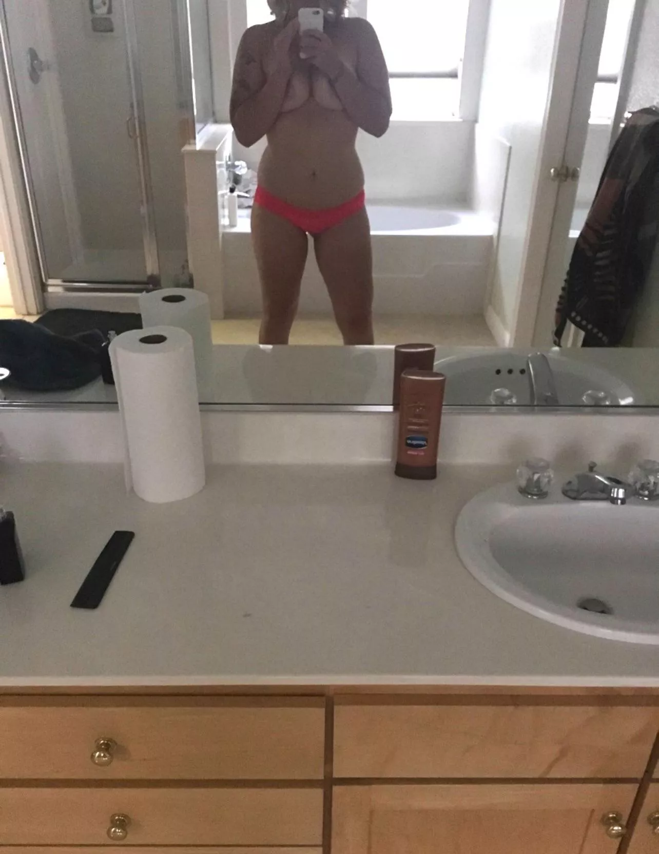 Wide awake.. mom of 2 posted by kellyham41