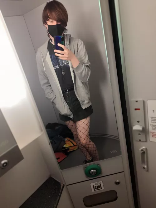 Yes this was taken in a public bathroom, yes I still think I look cute by Alternative_Yam_8462