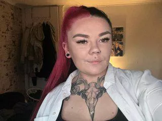 Your favorite girl is back now ;) posted by Army_Personal412