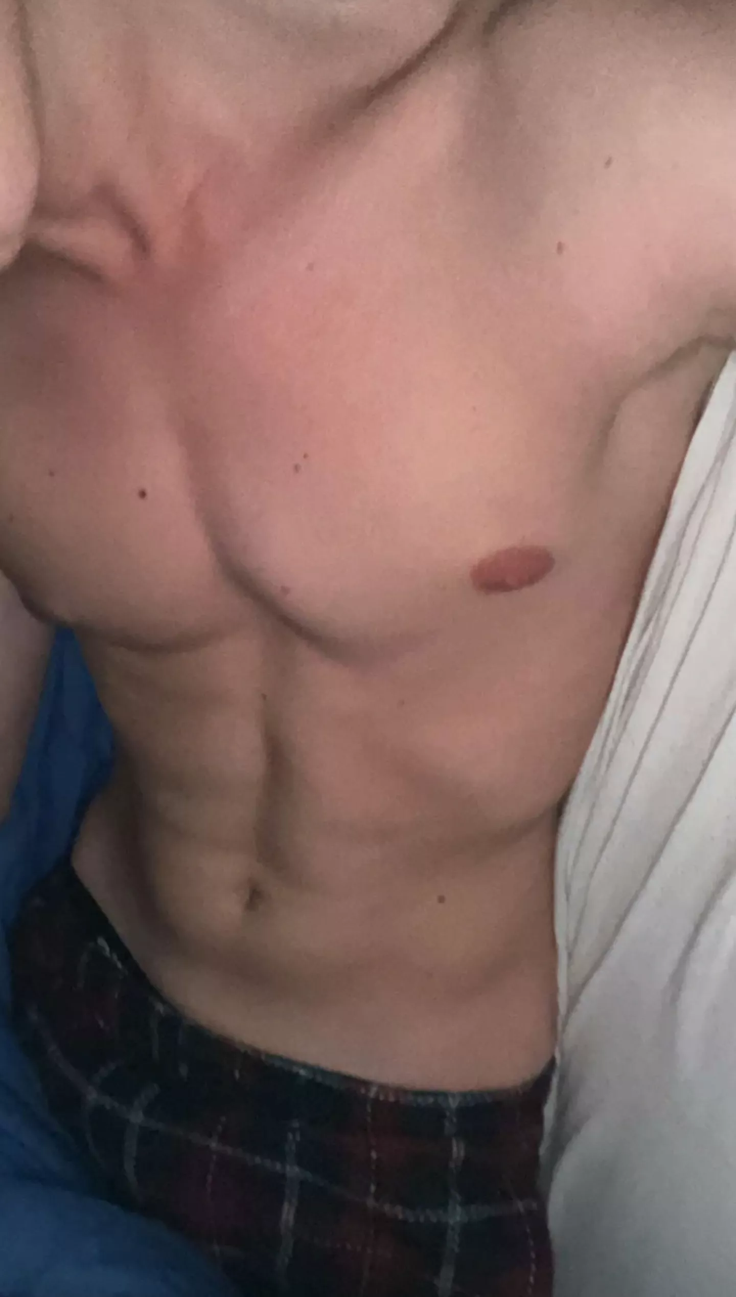 24 bored straight guy looking for fit gym bros who wanna snap? Send me your face and body. Snap: batica_gym99 posted by Batica_gym99