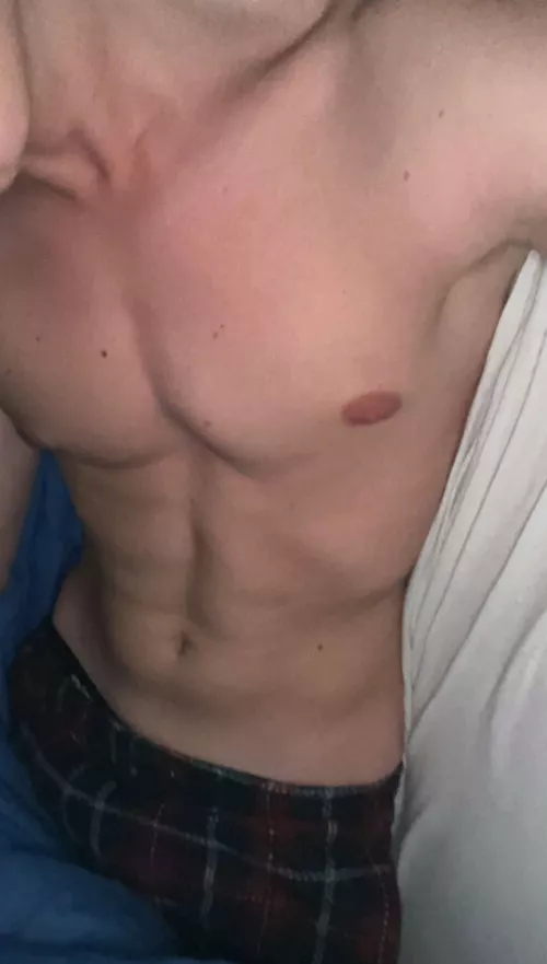 24 Show your abs and get my snap by Batica_gym99