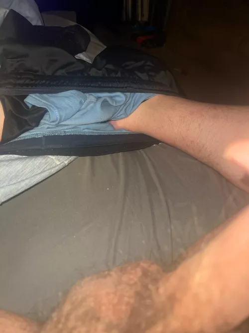 25 verbal dude looking for some hot guys to trade pics/vids. All are welcomed but some turn ons are verbal, 18-29, flexing, blonde/ginger, bush, accent, hung sc:hotstuff10596 by Judfan1