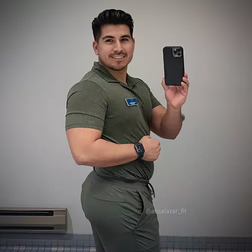 🍏 An Apple a Day… by Antonio_H_Salazar