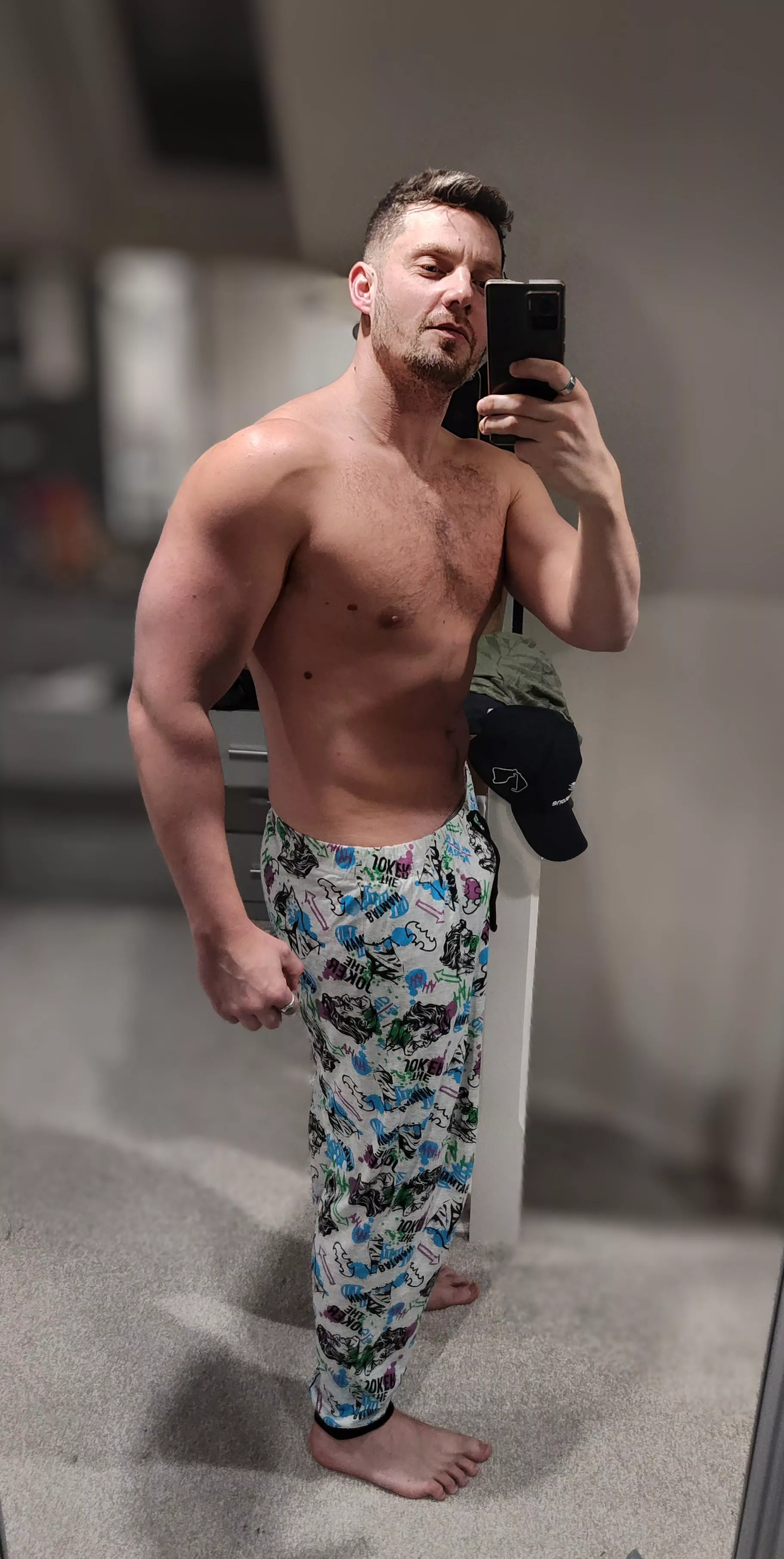 Happy Thursday!! Do you like my new Batman lounge pants? posted by No_Post8064