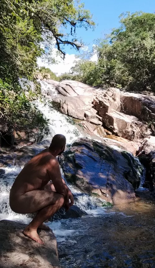 Having a good time in a waterfall. by Monopilo