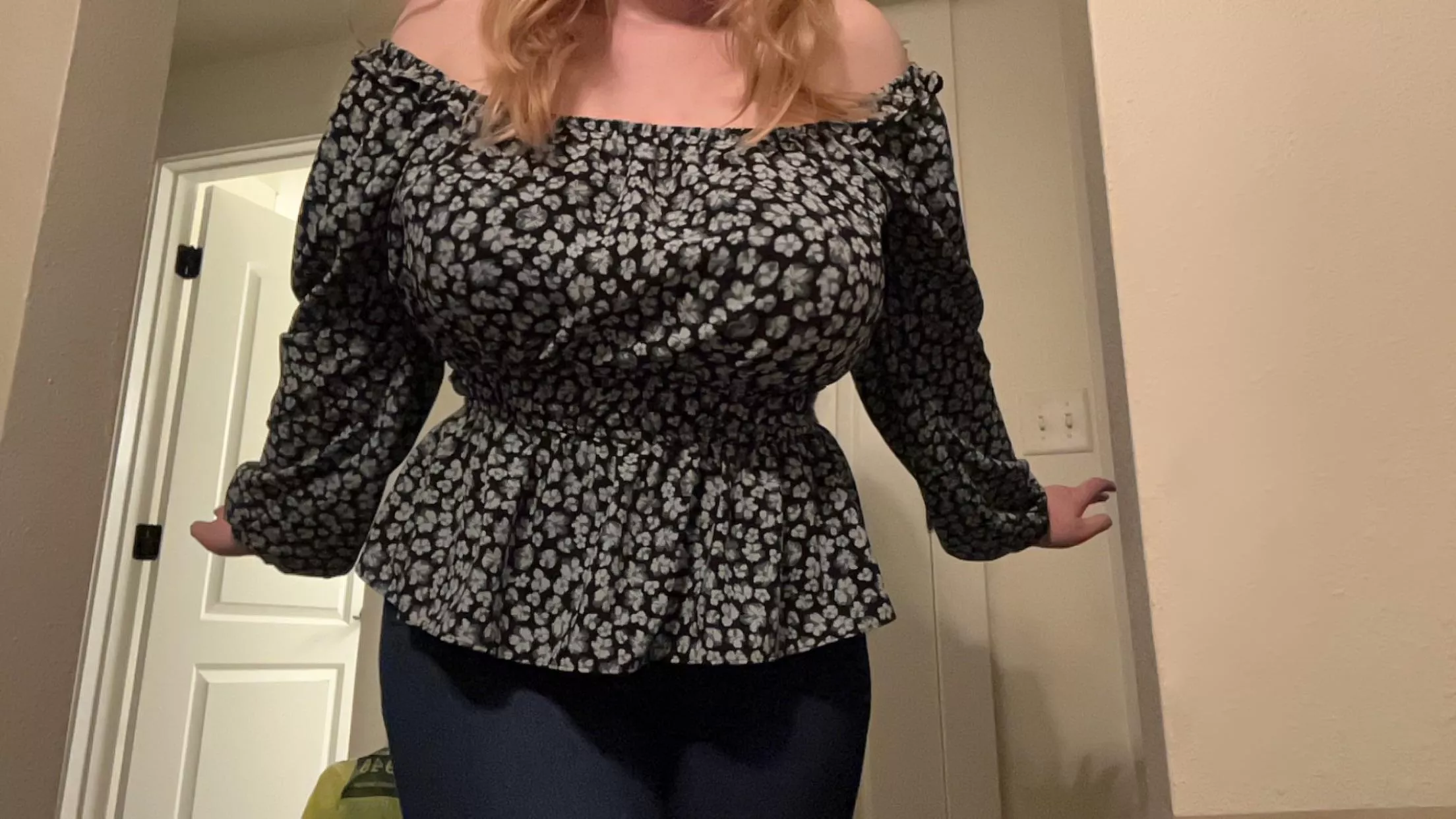 I love catching my male coworkers in the office staring at my tits and ass posted by Skiestormz