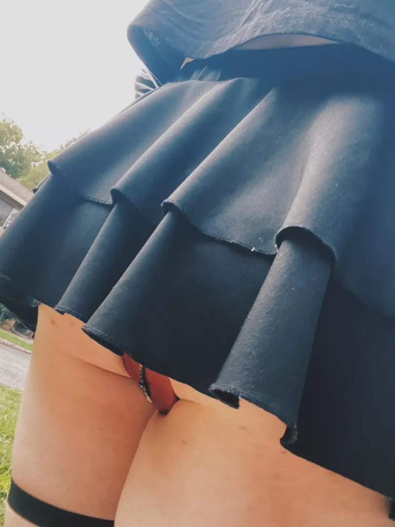 Knotted with a BD in public, only held in by my slutty g string ;3 by Friday_the_Femboi