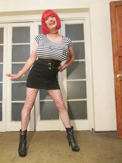 Miss Suxx: redhair times by MISSSUXX