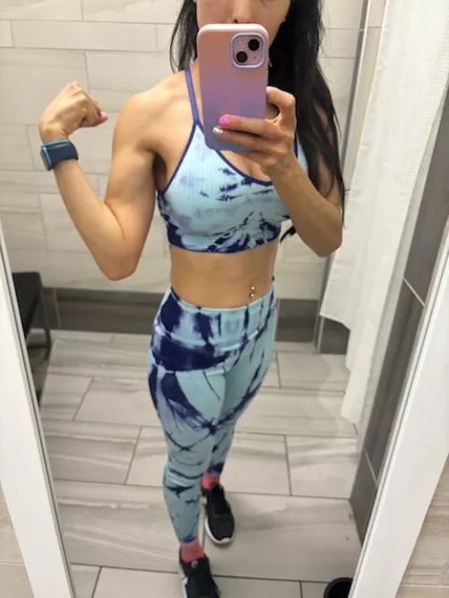 My bicep and shoulder after body pump by xRogueExotic