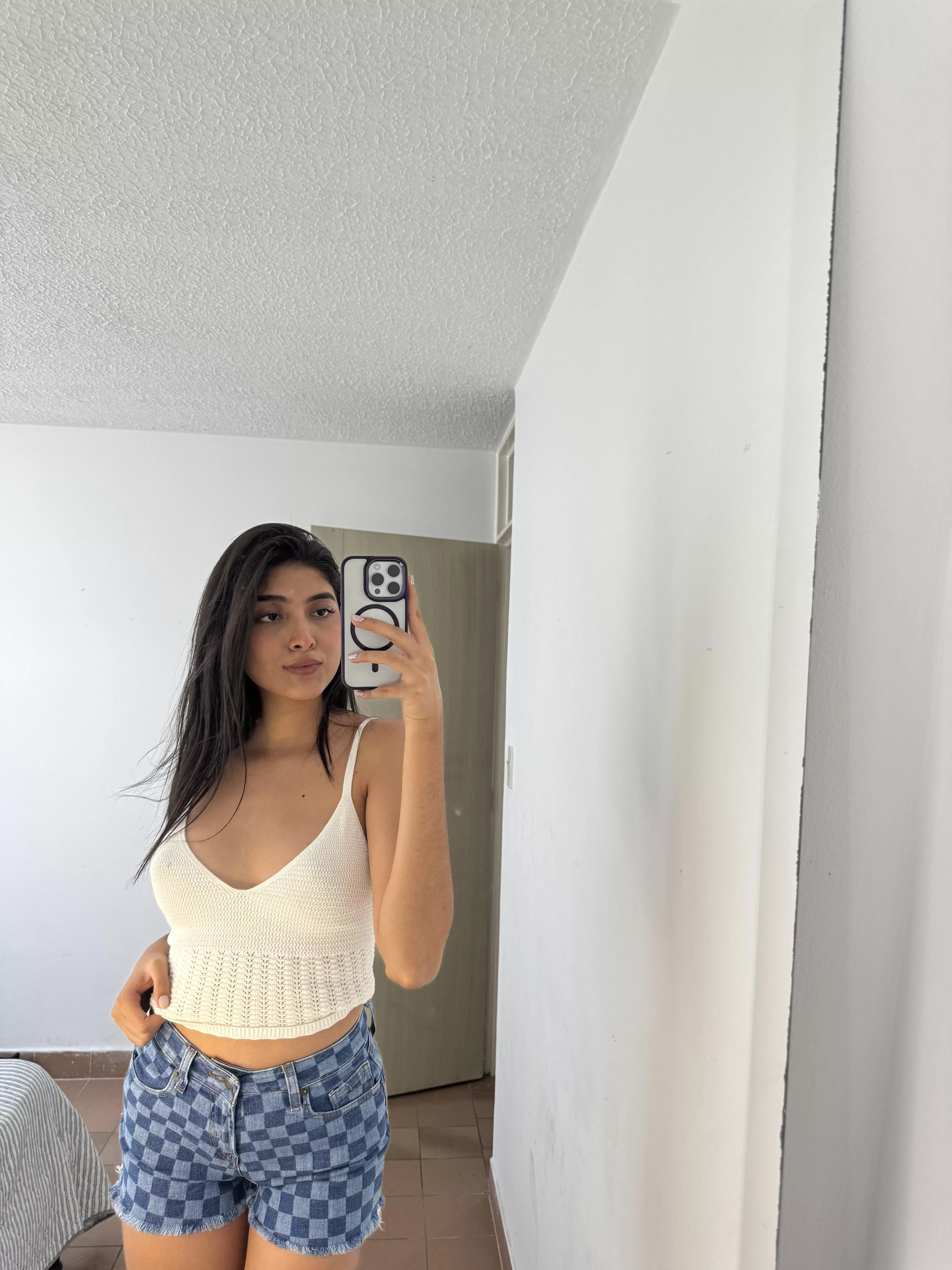 One of my fave white tops posted by No_Restaurant_3755