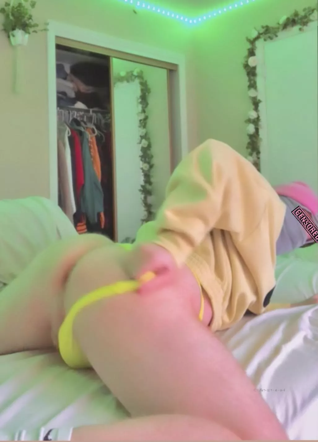 pulled it to the side for u posted by alexscottj