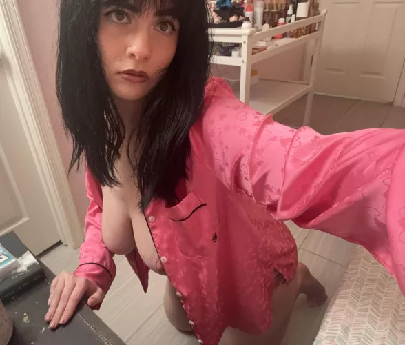 Roxanne Whisper (@roxannewhisper) [onlyfans] by RoxanneWhisper