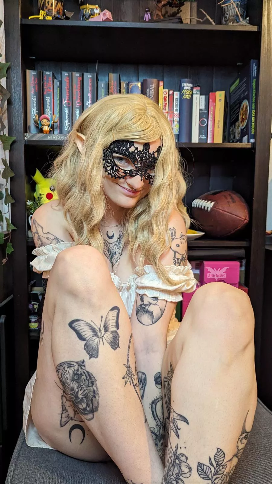 This is my application to be your cute elf g[f] posted by Jenn_Adams