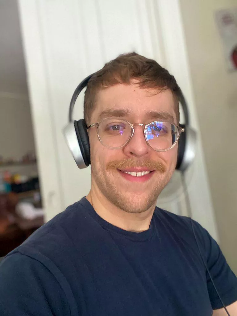 This is my face 😊 posted by pink_scorpion