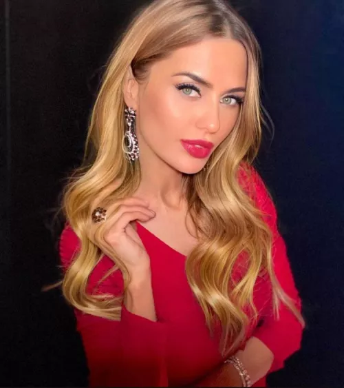 Victoria Bonya by Candid-War855