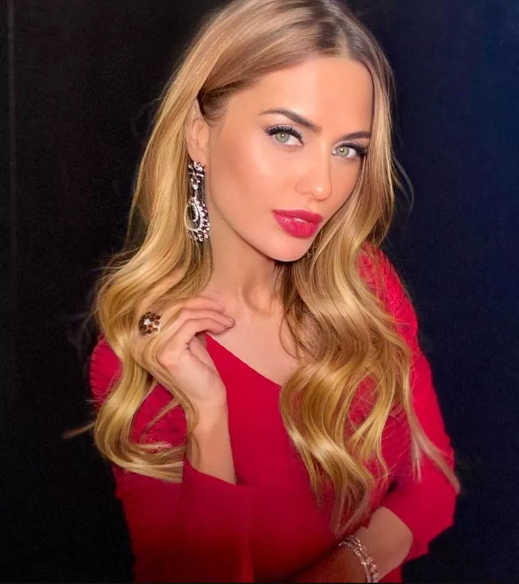 Victoria Bonya posted by Candid-War855