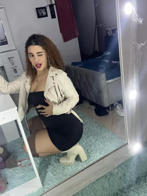 Would you fuck me in my dorm room ? by Evaabby