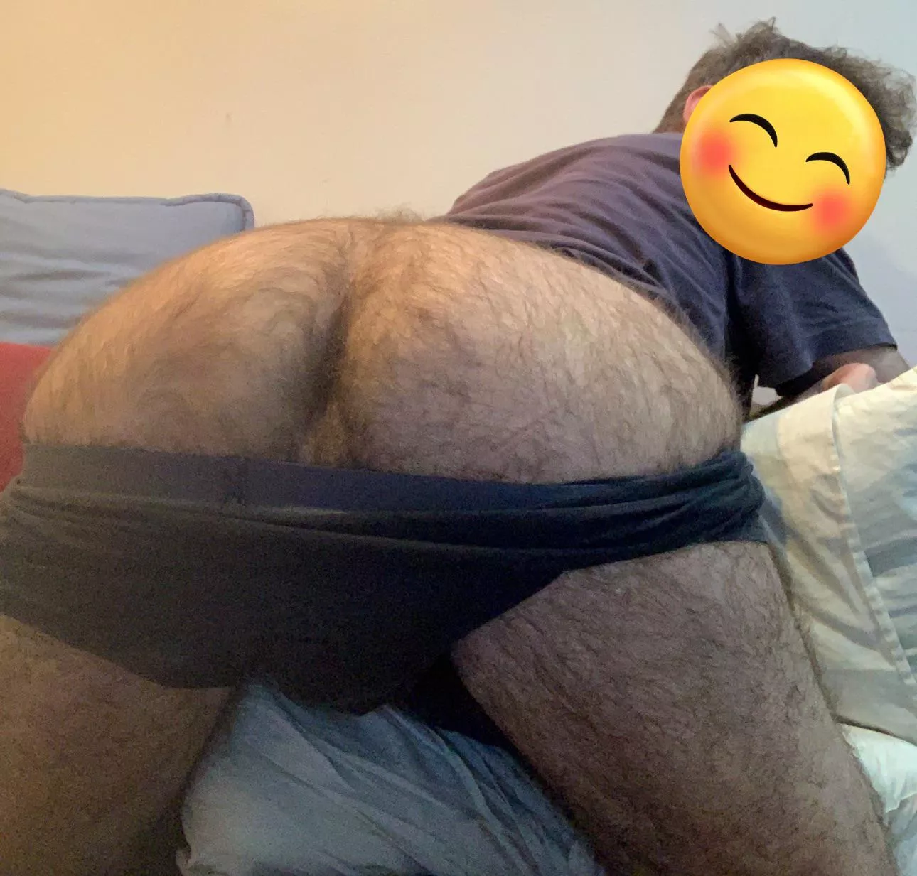24 in shape DL Arab boy with a big furry bubble butt. 😉Horny as hell, snapp me: AmirKahr posted by amkahre