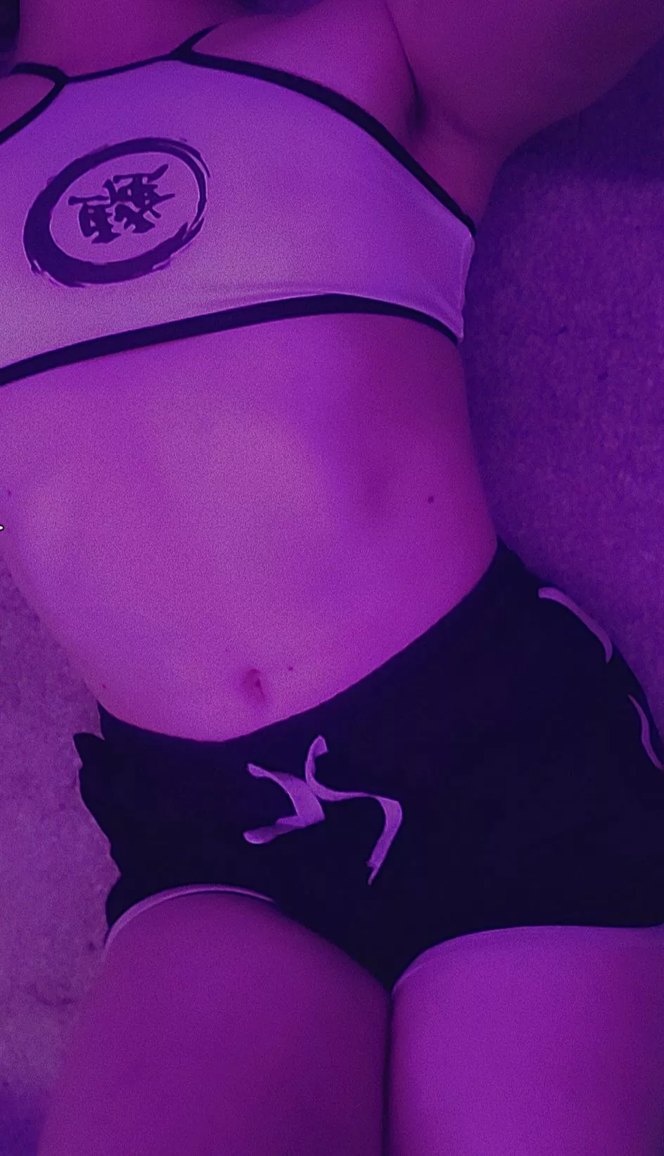 Belly ;3 posted by EXTREMEidiot03