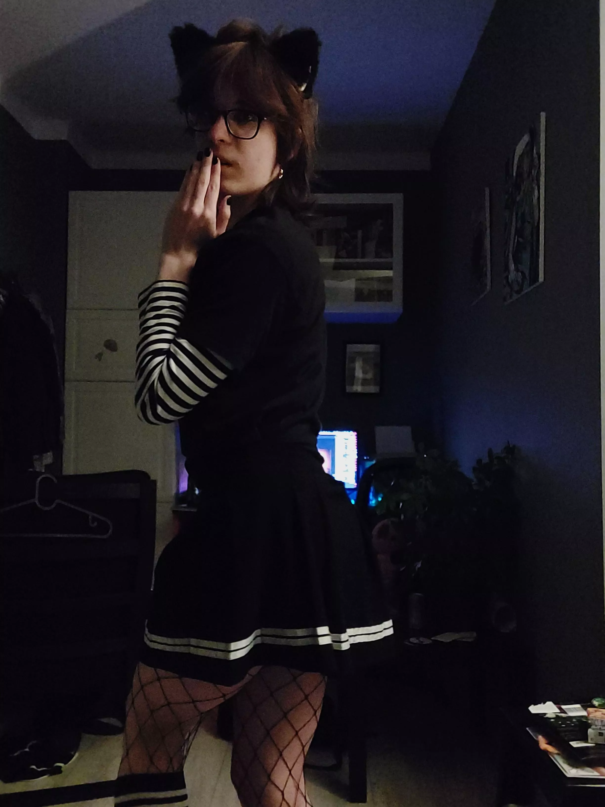 Bonjour :3c posted by Anormous_Potato