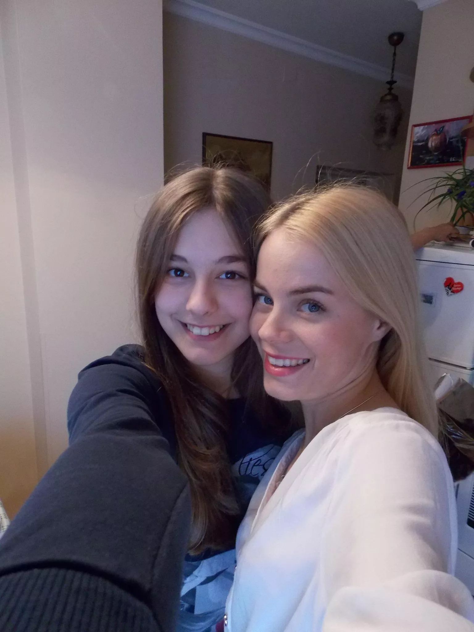 Brunette or blonde? posted by minkoil81