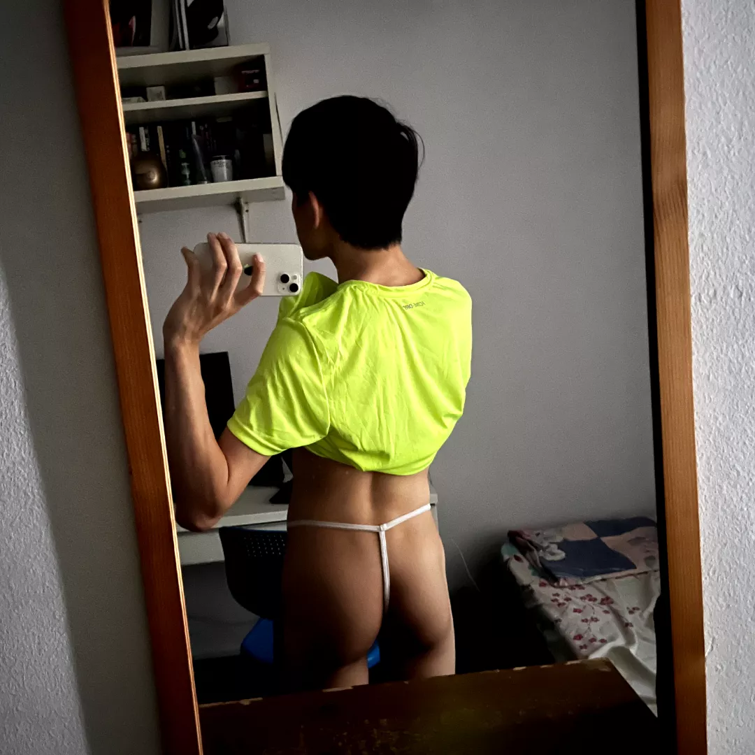 Capture the moment behind the blinds posted by itsjoshkapetite