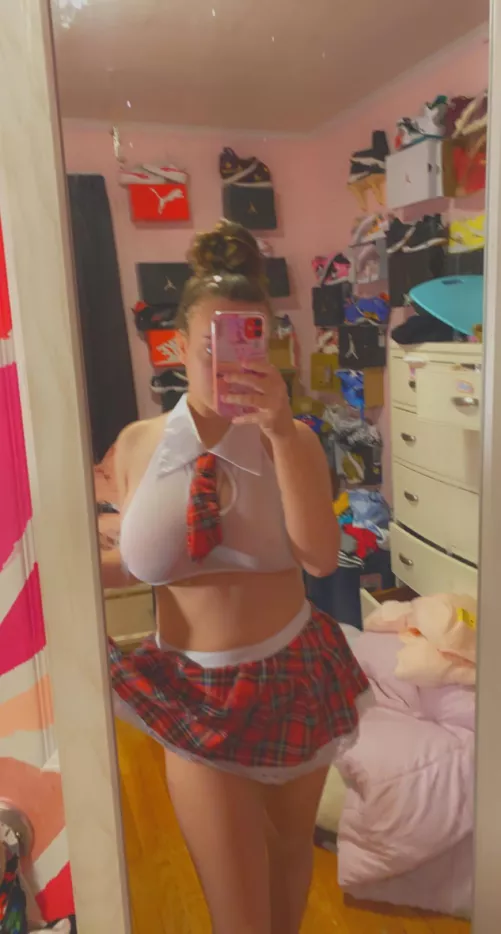 Every react gets surprise❤ by Samantha_is_cool69