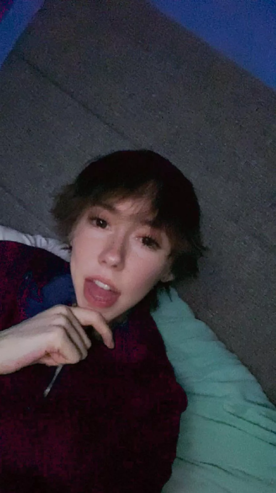 Happy Friday 💝😅hi hi posted by Femboy4_uu_