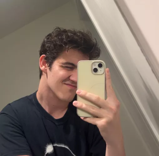 heyy by clydehoffman