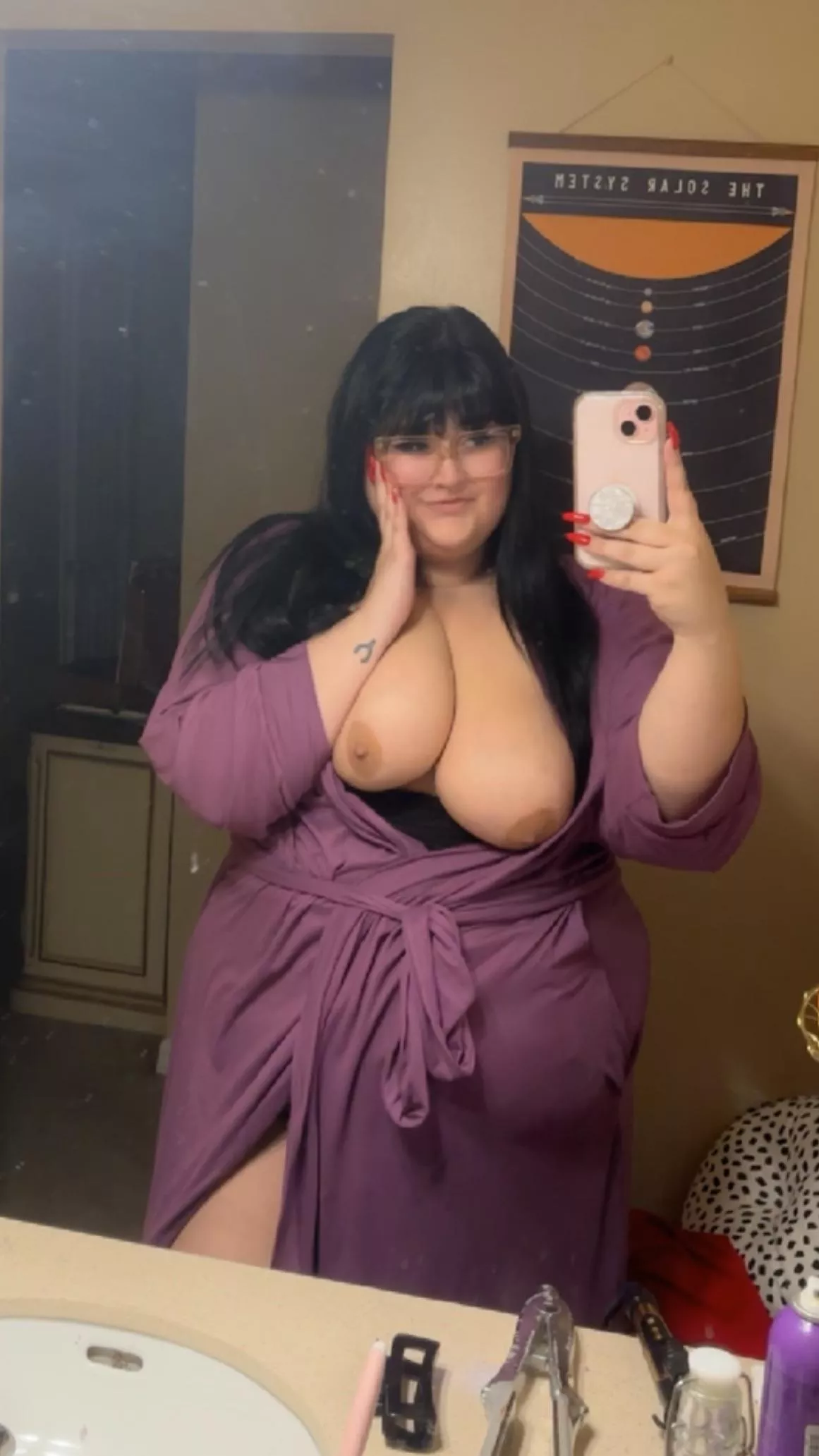 i have covid so i’ve been locked in my apartment alllll week and i can’t stop playing with my pussy 😛 posted by completeuphoria