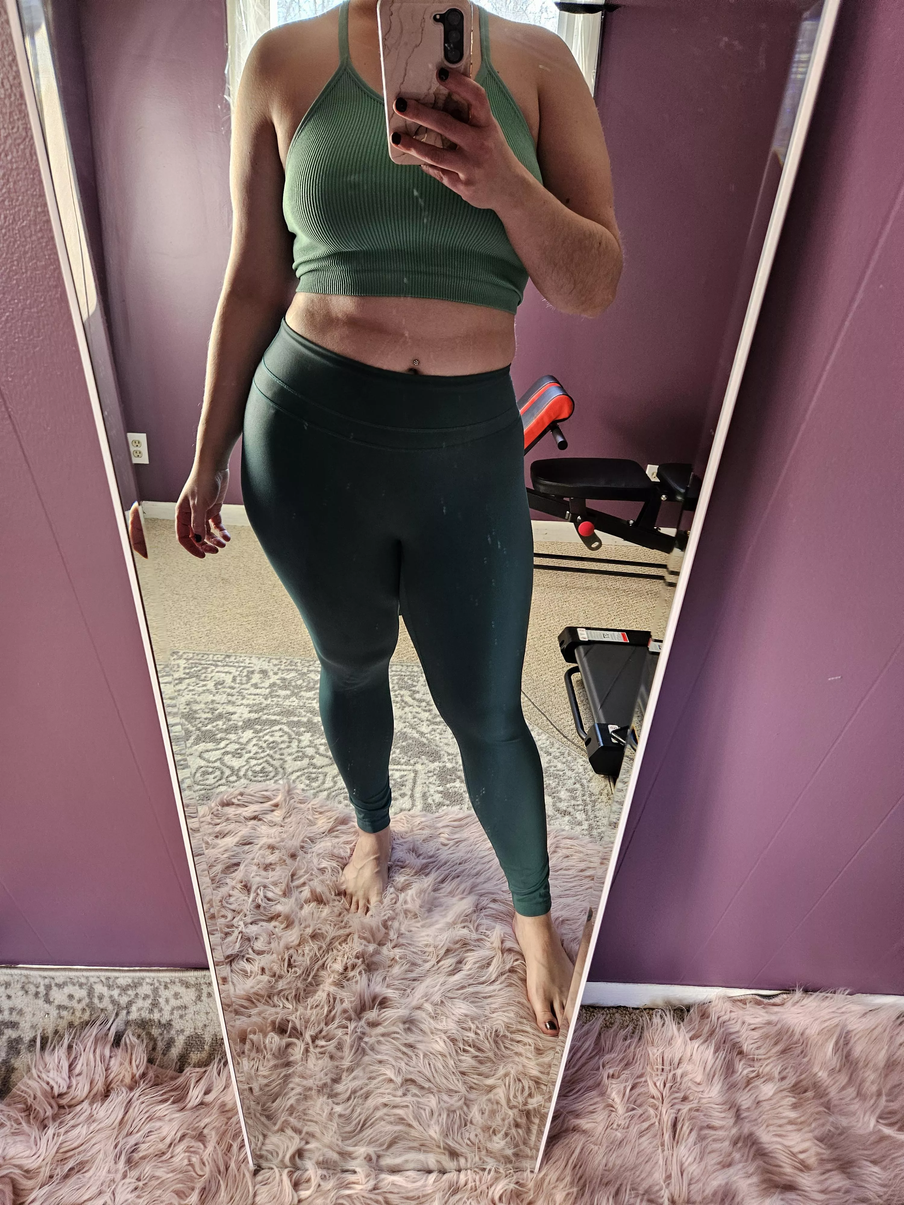 I love a good workout fit 😋 [F] posted by hrrw515