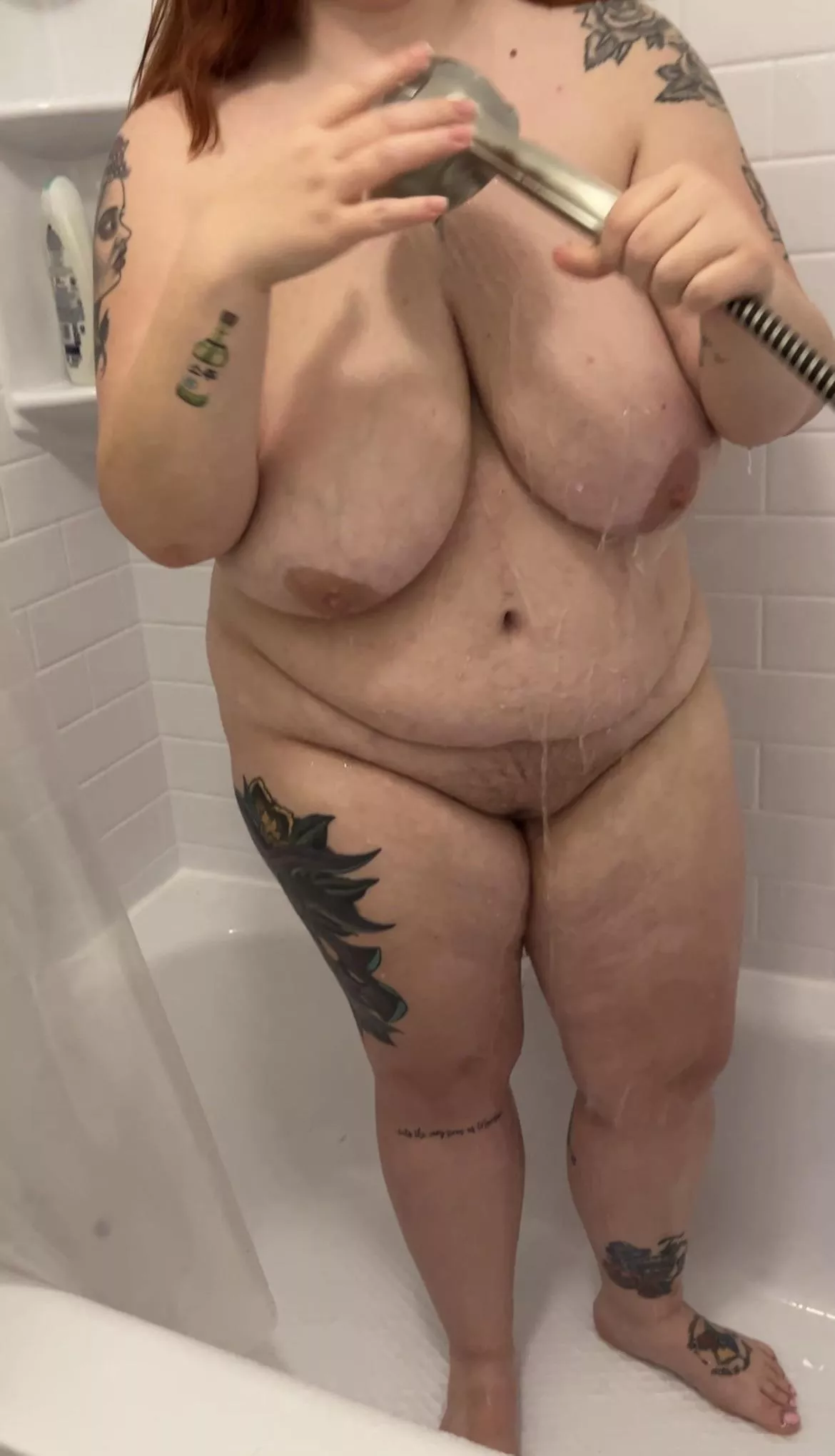 I love how the water drips off me posted by Ladytrilia