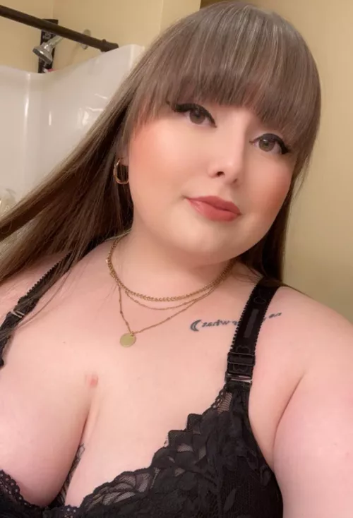 I went out last night for the first time in forever 🥺😩 someone complimented my eyeliner. What do you think? by Looking_for_Daddy___