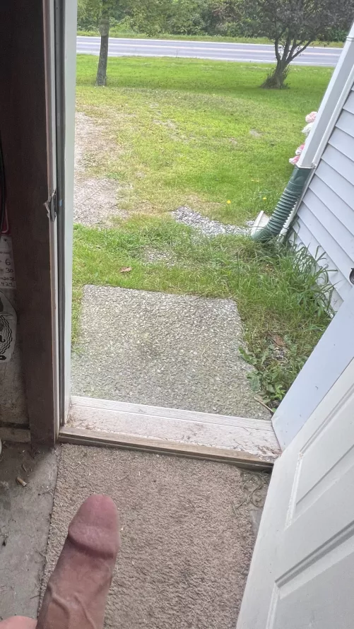 Look in if you wanna by Bootysurfingninja