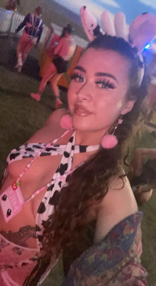 Look innocent but I’m not 😉 by Cherrybombimbo