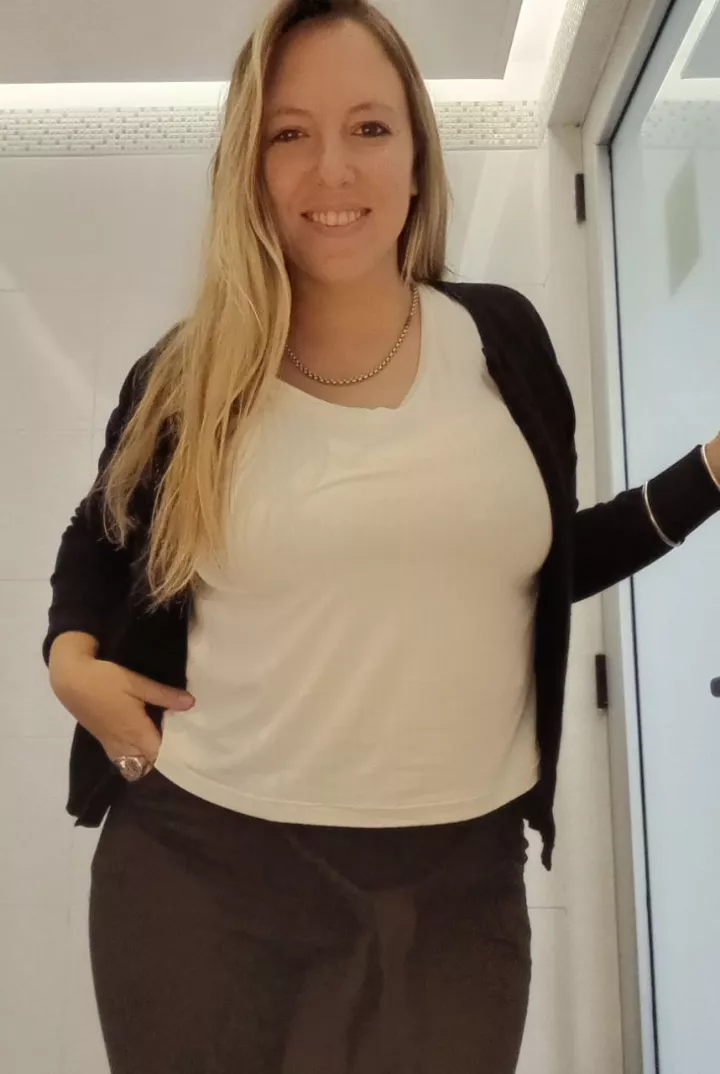 Mom like me is always been so sexy and hot posted by nicolenextdooor