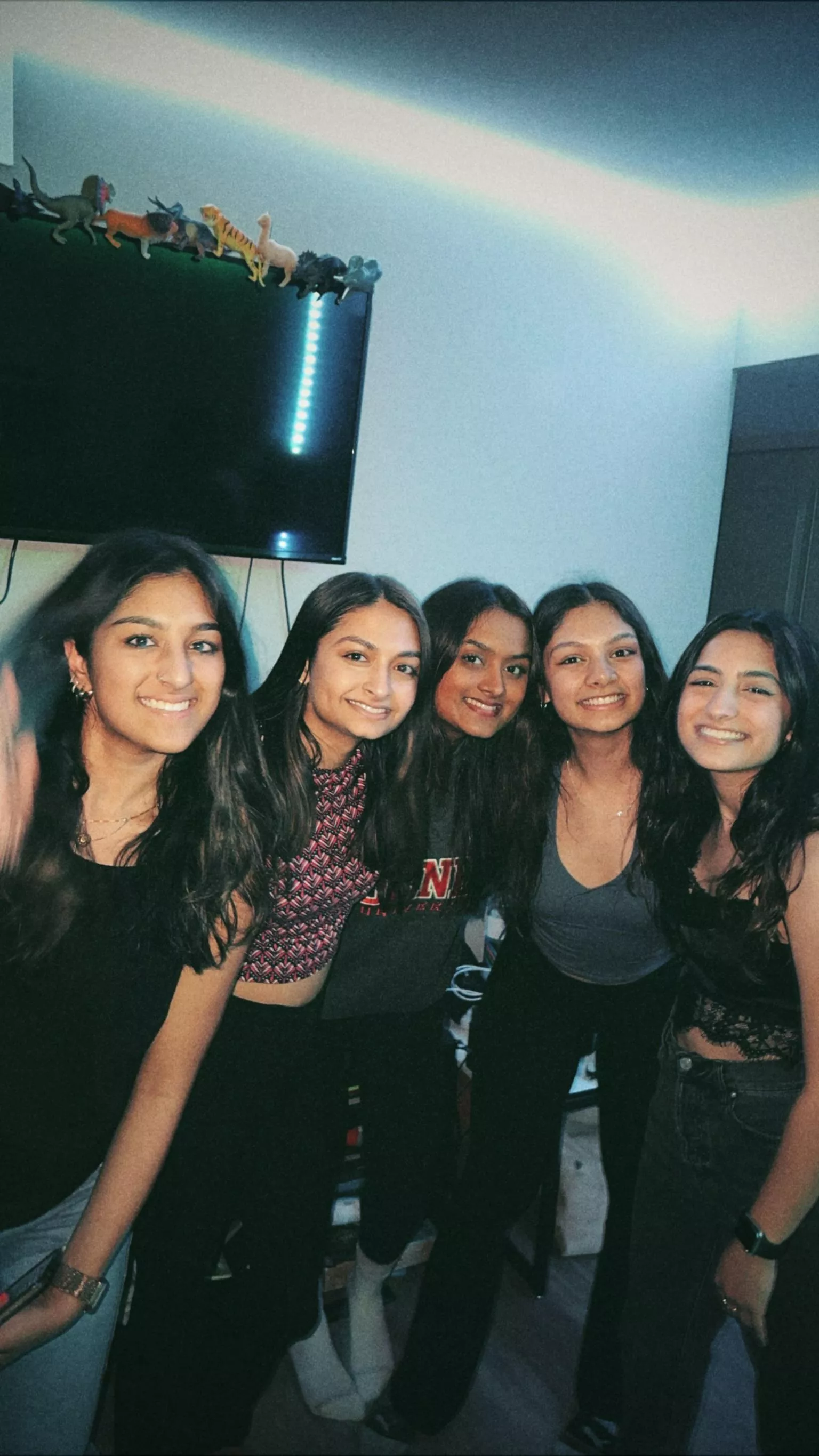 Party girls [5] posted by AdFriendly2612