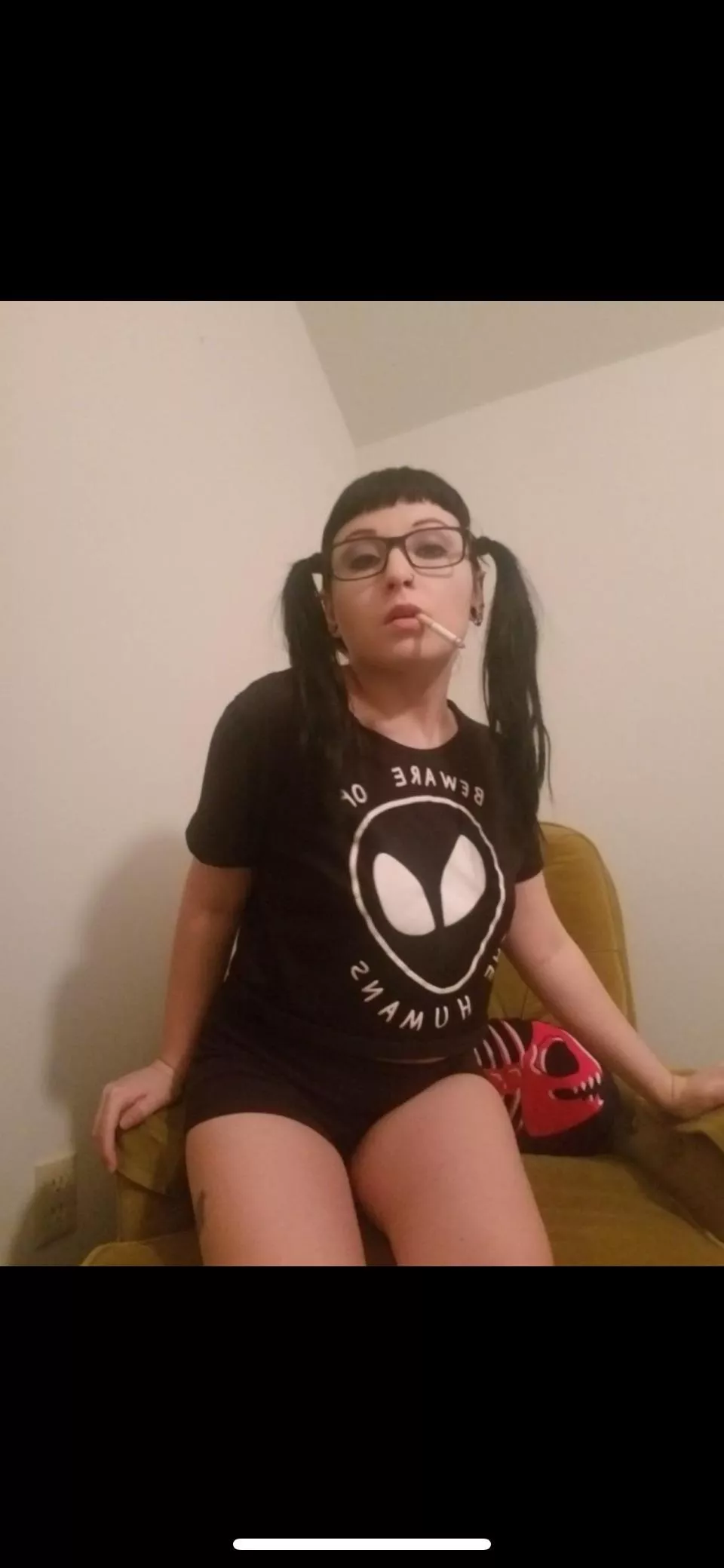 Smoking 🚬 posted by alienxbee