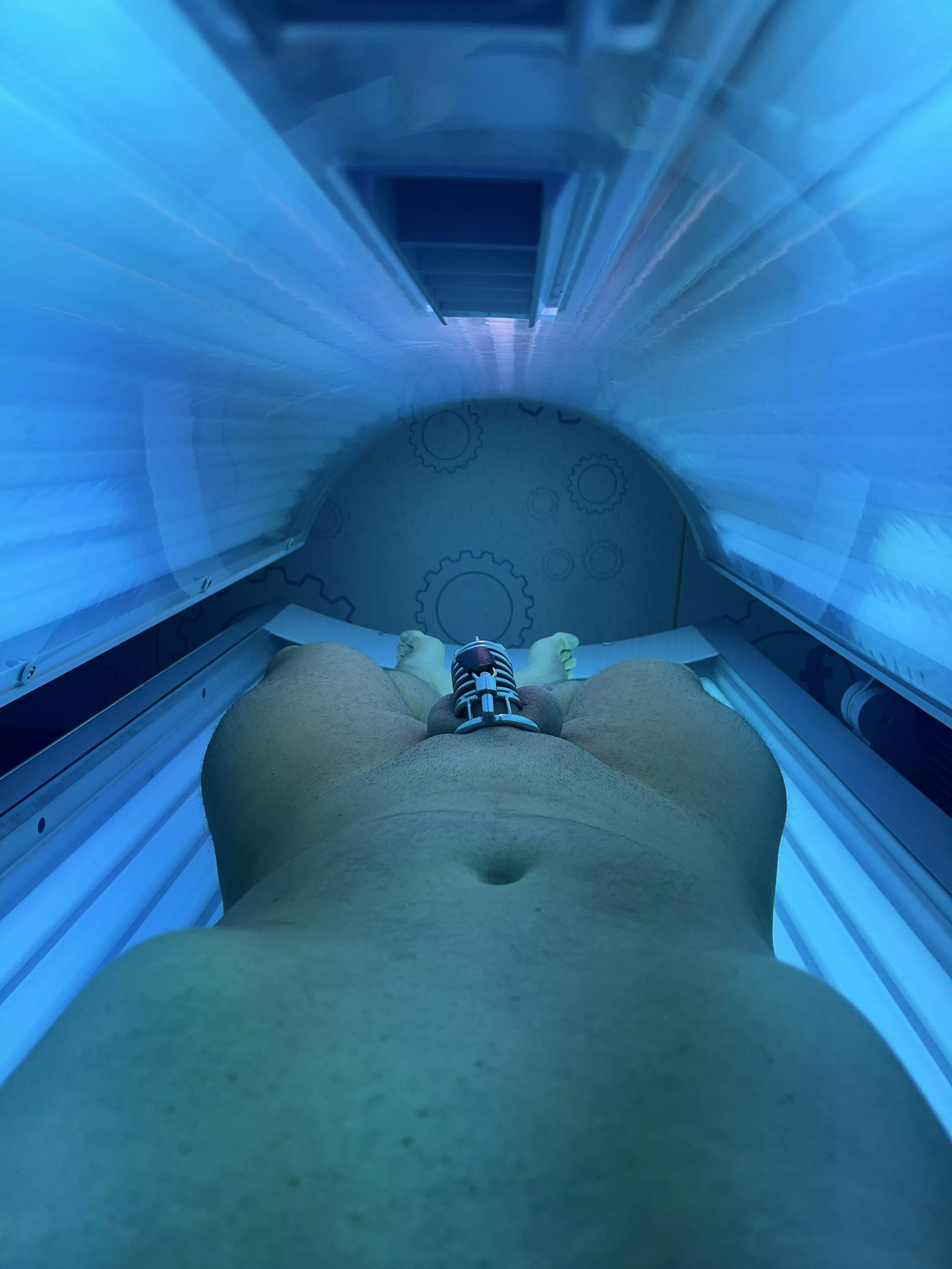 Tan lines 🤷🏻‍♂️ posted by sexyneverleft46