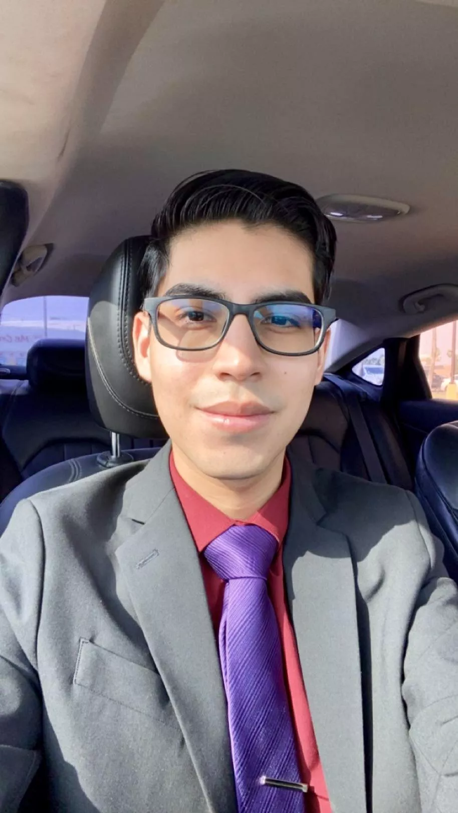 TGIF! But I work the weekends too 😢. posted by rodazzaa