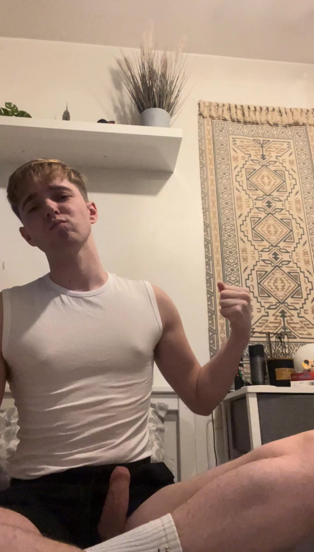 Wank it posted by yourprettyboi