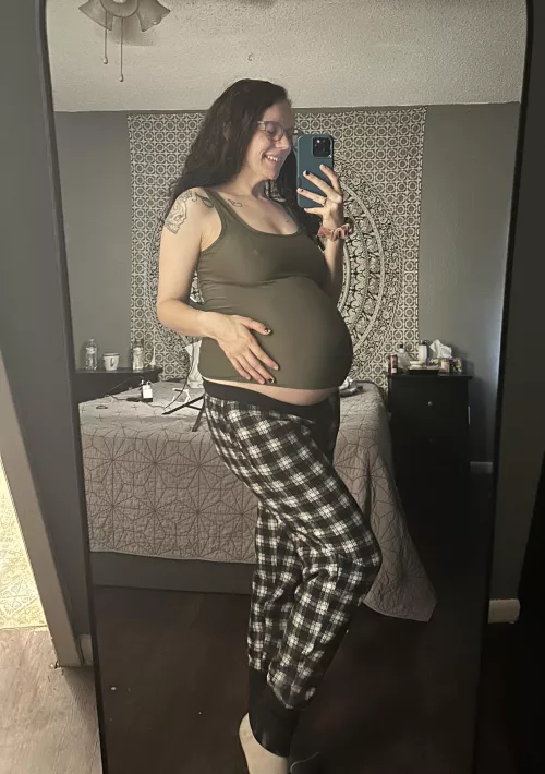 Wanna come snuggle up in PJs with me by smuttyfantasy